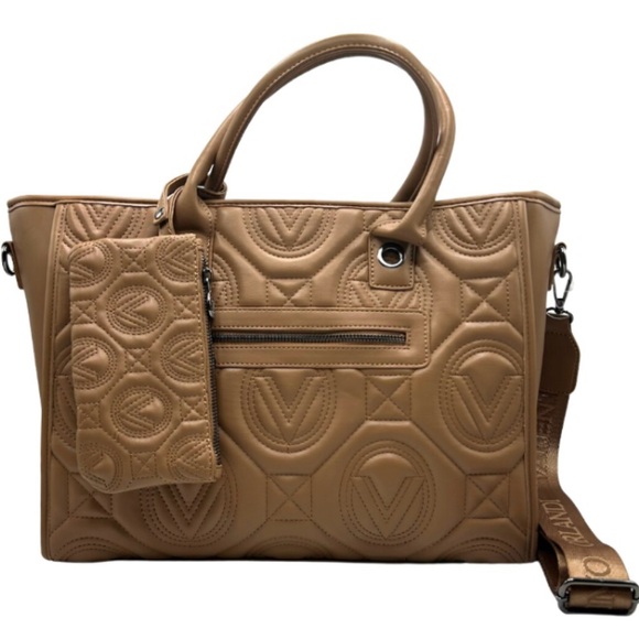 Valentino Orlandi new design in Italy beautiful bag of a lot space - Picture 2 of 4